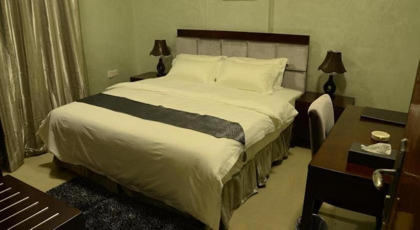 Reef Hotel Aparts Аджман Екстериор снимка