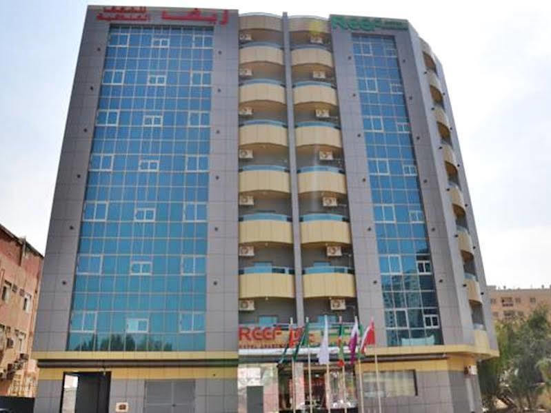 Reef Hotel Aparts Аджман Екстериор снимка